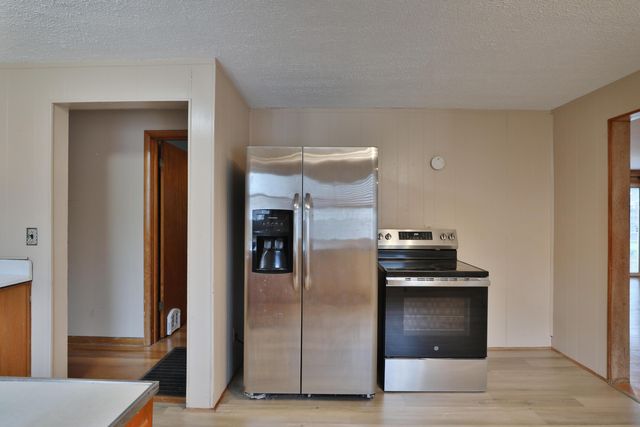 165 Morse Road, Columbus, OH 43214