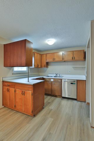165 Morse Road, Columbus, OH 43214