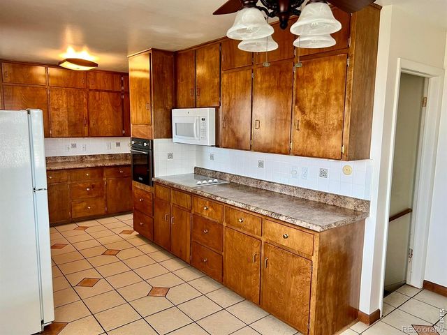 19089 County Road 50.5, La Salle, CO 80645