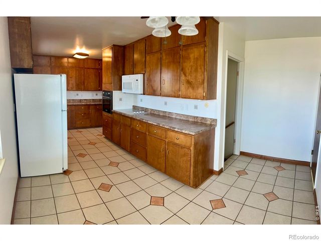 19089 County Road 50.5, La Salle, CO 80645