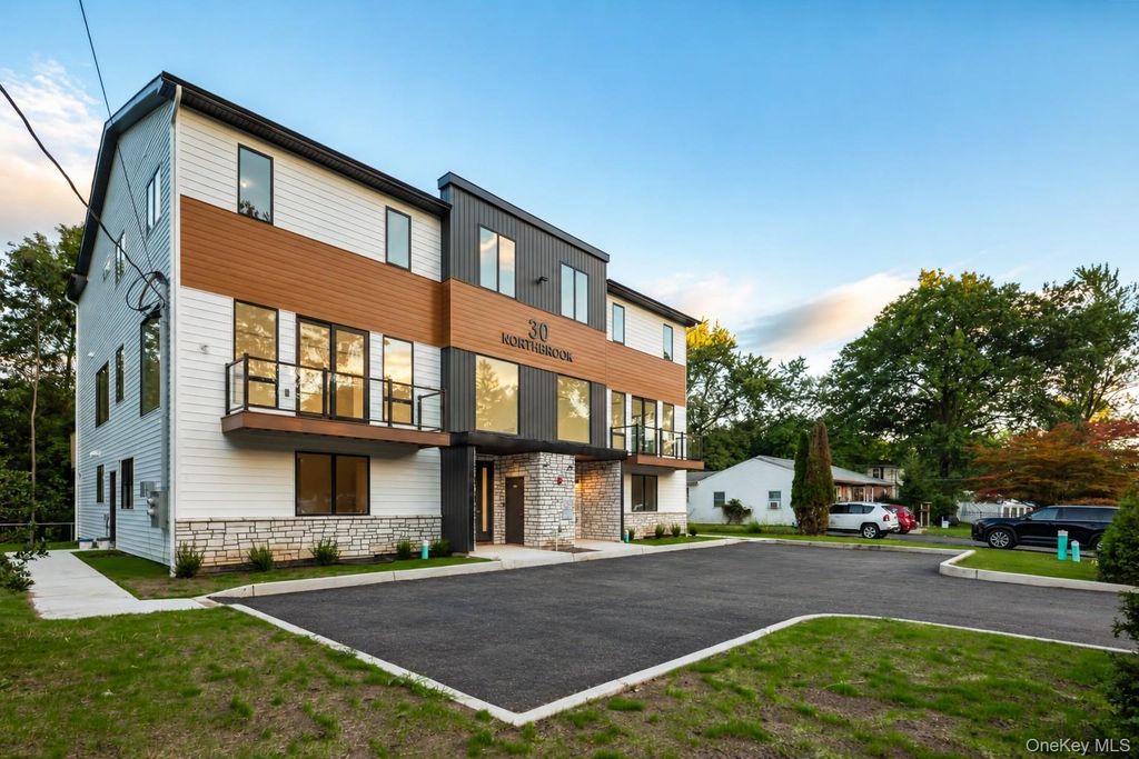 30 Northbrook Road 201, Spring Valley, NY 10977 — photo 2