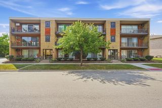 5317 W 96th Street 5, Oak Lawn, IL 60453
