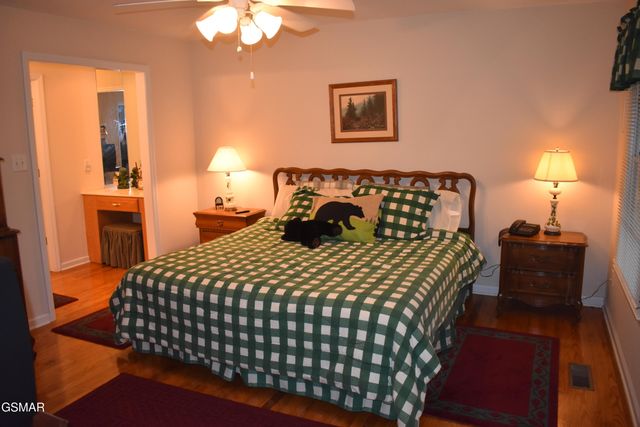 521 Jefferson Road, Gatlinburg, TN 37738