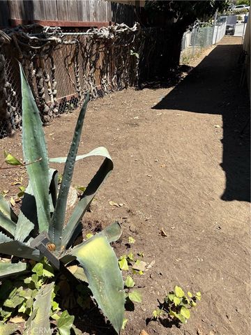 6432 Creemore Lane, Tujunga, CA 91042