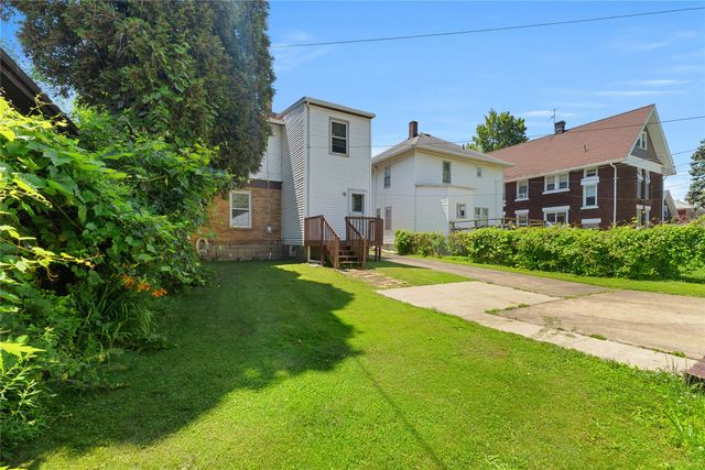 1860 E LAKE Road, Erie, PA 16511