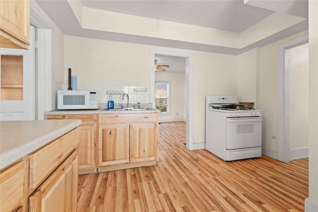 1860 E LAKE Road, Erie, PA 16511