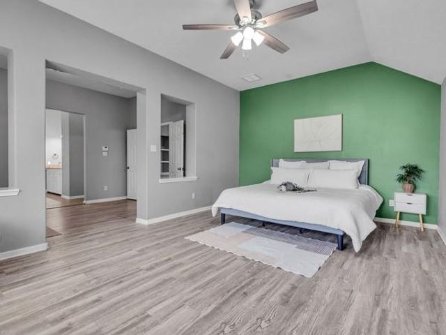 17726 Creek Bluff Lane, Cypress, TX 77433