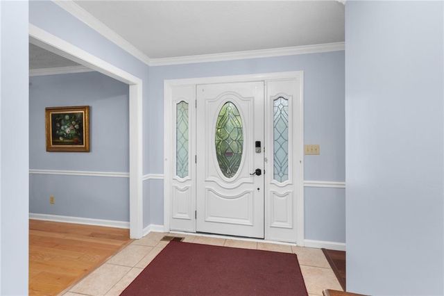 2527 Venture Circle, Gainesville, GA 30506