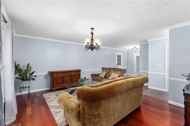 2527 Venture Circle, Gainesville, GA 30506