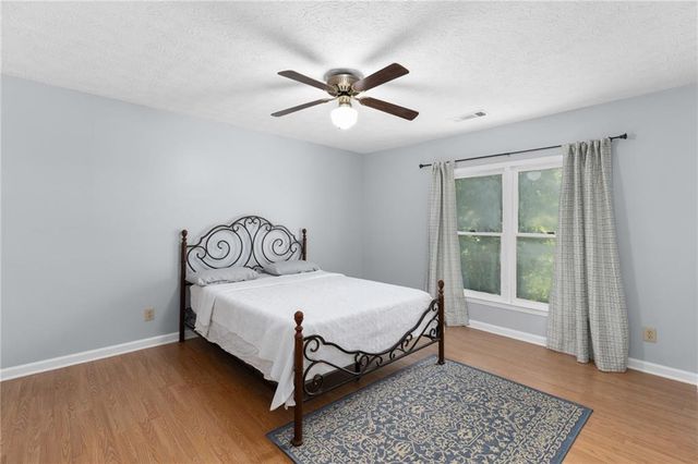2527 Venture Circle, Gainesville, GA 30506