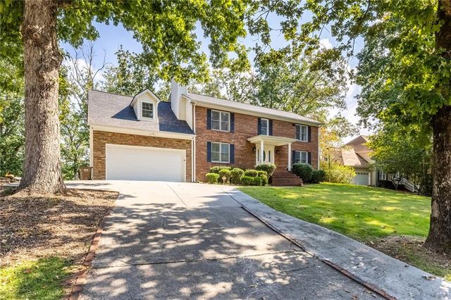 2527 Venture Circle, Gainesville, GA 30506