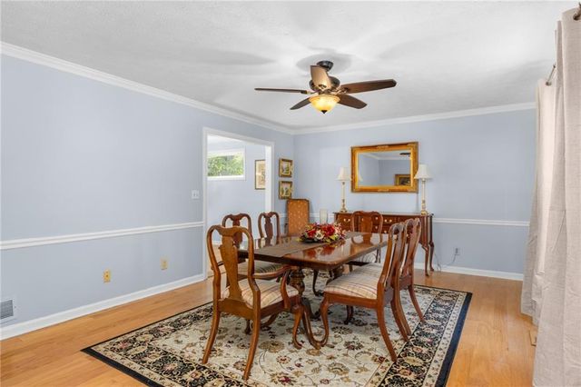 2527 Venture Circle, Gainesville, GA 30506