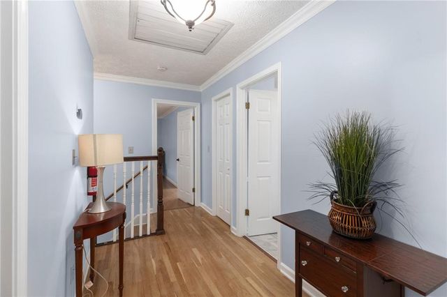 2527 Venture Circle, Gainesville, GA 30506