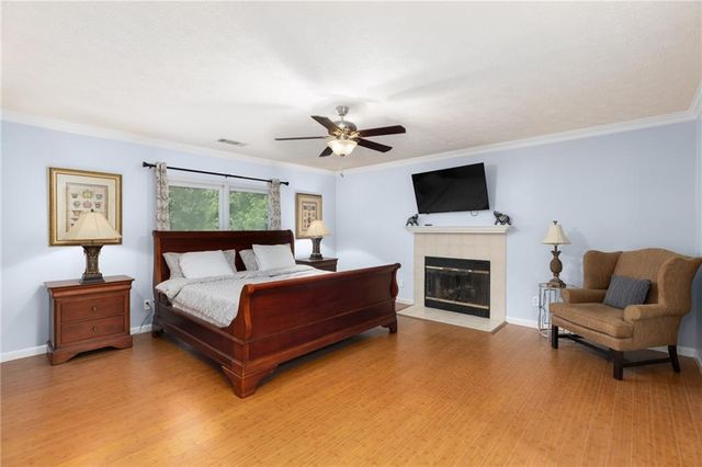 2527 Venture Circle, Gainesville, GA 30506