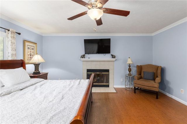2527 Venture Circle, Gainesville, GA 30506
