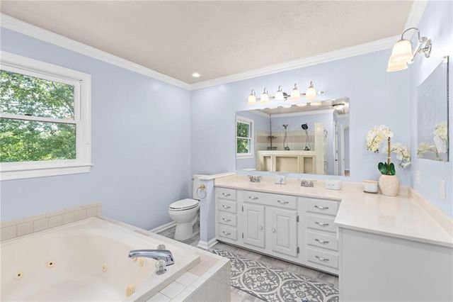 2527 Venture Circle, Gainesville, GA 30506
