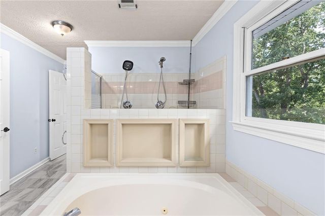 2527 Venture Circle, Gainesville, GA 30506
