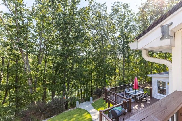 2527 Venture Circle, Gainesville, GA 30506