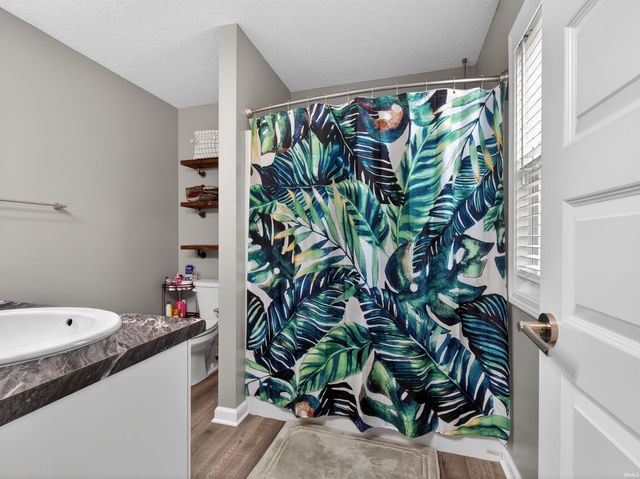 2825 Briar Bush Lane, Fort Wayne, IN 46815