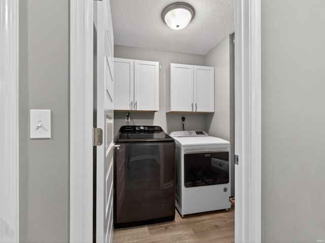 2825 Briar Bush Lane, Fort Wayne, IN 46815