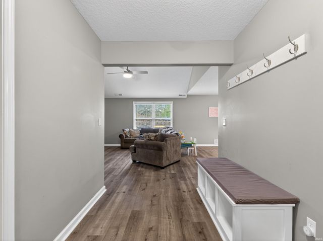 2825 Briar Bush Lane, Fort Wayne, IN 46815