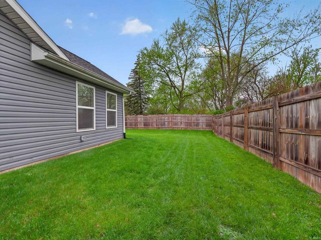 2825 Briar Bush Lane, Fort Wayne, IN 46815