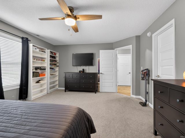 2825 Briar Bush Lane, Fort Wayne, IN 46815