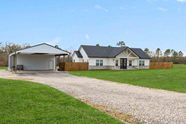 694 Brushy Creek Drive, Onalaska, TX 77360