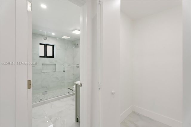 851 W 35th St, Hialeah, FL 33012