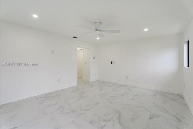 851 W 35th St, Hialeah, FL 33012