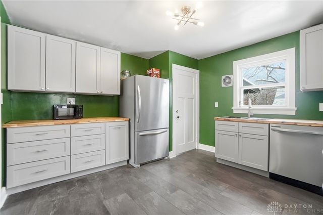 2900 California Avenue, Dayton, OH 45419