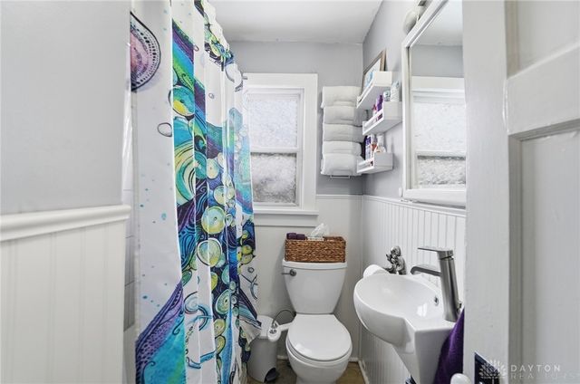 2900 California Avenue, Dayton, OH 45419