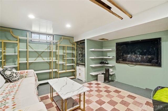 2900 California Avenue, Dayton, OH 45419