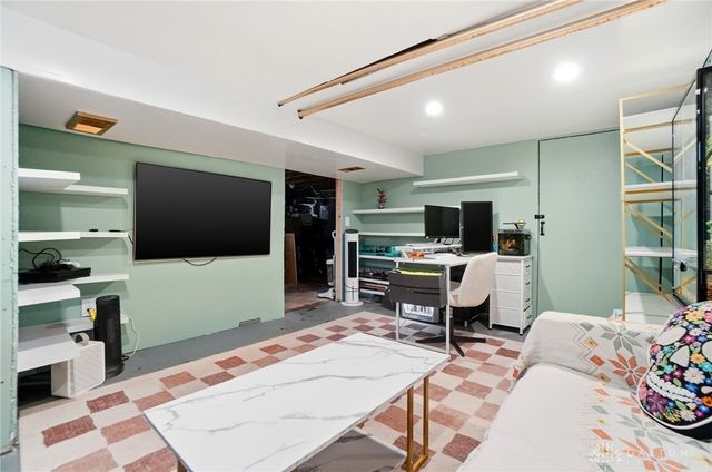 2900 California Avenue, Dayton, OH 45419