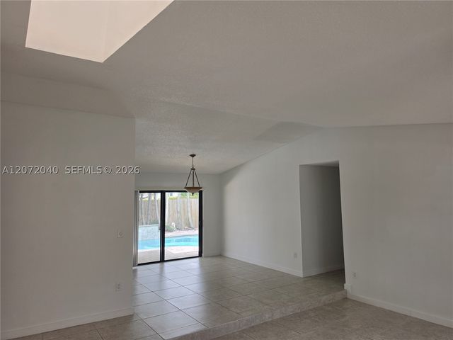 11956 SW 97th St ., Miami, FL 33186