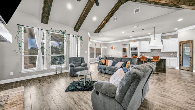 1055 Meadow Wood Terrace, Azle, TX 76020
