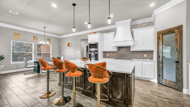 1055 Meadow Wood Terrace, Azle, TX 76020