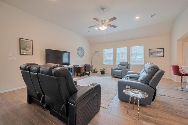 5802 Ashland Lane, Pasadena, TX 77505