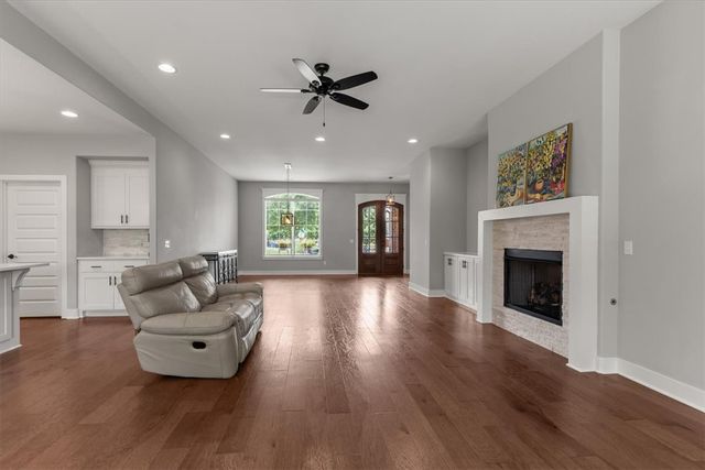 4069 E Eastpoint Drive, Fayetteville, AR 72701