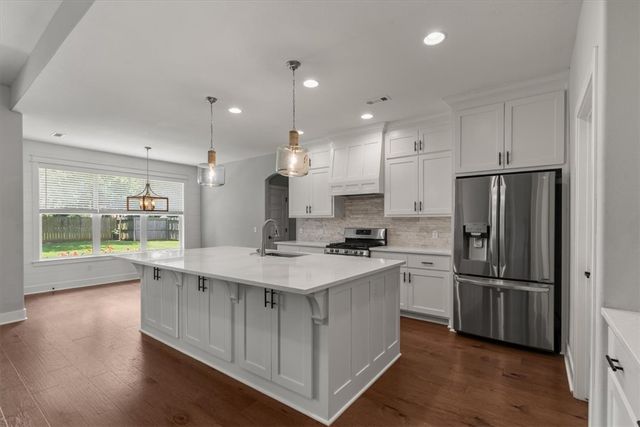 4069 E Eastpoint Drive, Fayetteville, AR 72701