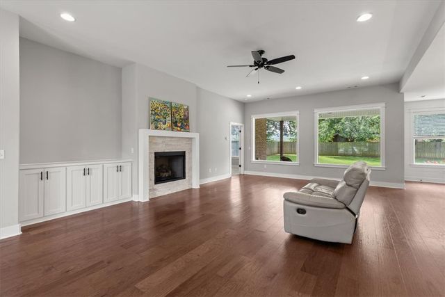 4069 E Eastpoint Drive, Fayetteville, AR 72701