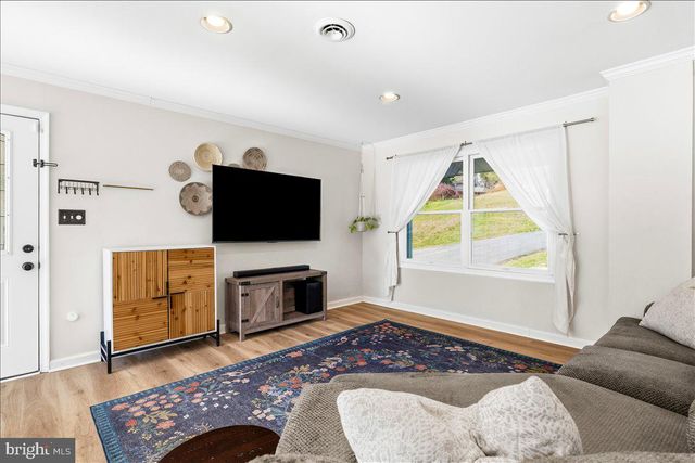 4389 MOLETON DR, Mount Airy, MD 21771