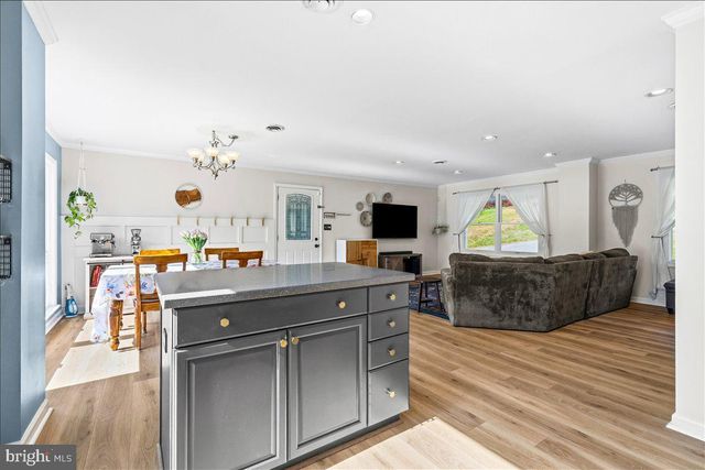 4389 MOLETON DR, Mount Airy, MD 21771