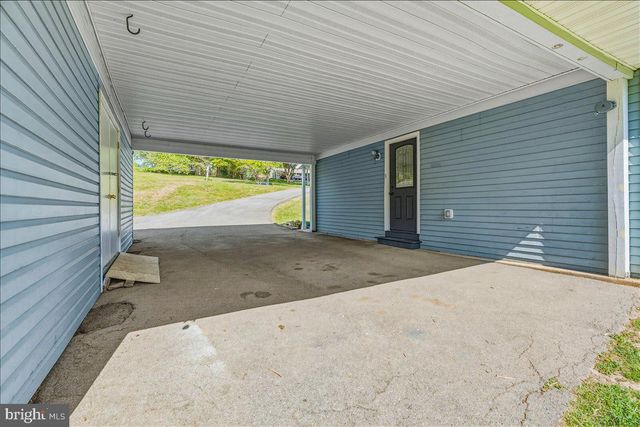 4389 MOLETON DR, Mount Airy, MD 21771