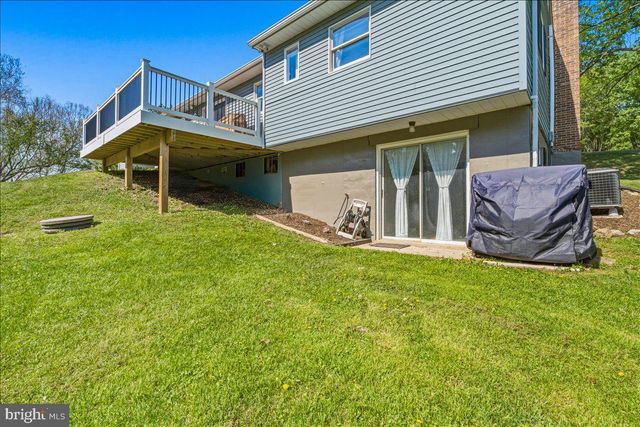 4389 MOLETON DR, Mount Airy, MD 21771