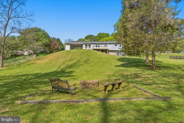 4389 MOLETON DR, Mount Airy, MD 21771