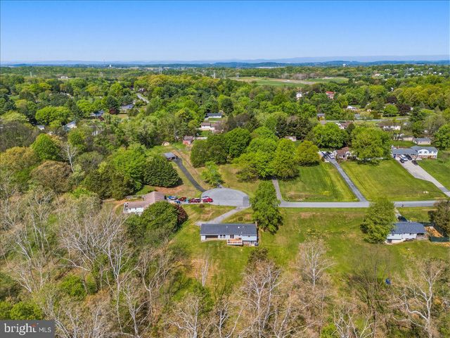 4389 MOLETON DR, Mount Airy, MD 21771
