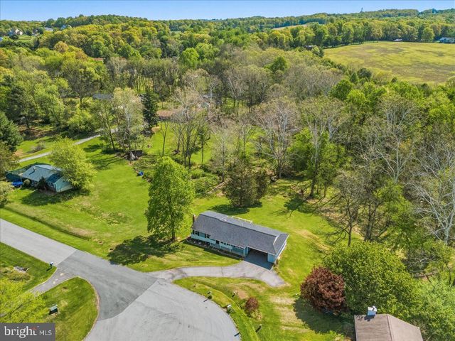 4389 MOLETON DR, Mount Airy, MD 21771