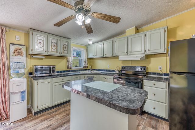 213 Jarrell Drive, Bluff City, TN 37618