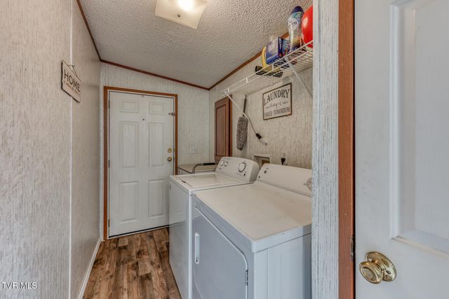 213 Jarrell Drive, Bluff City, TN 37618